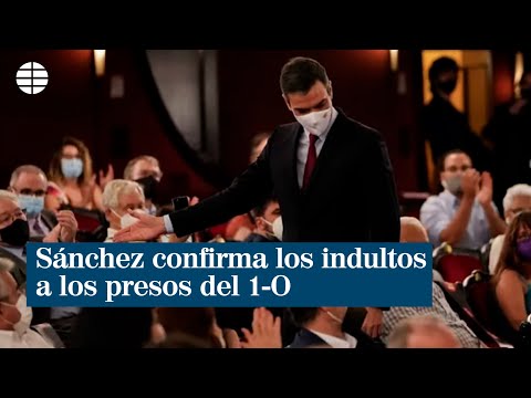 Sánchez confirma los indultos a los presos del 1-O tras ser increpado durante su llegada al Liceu