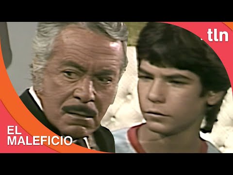 Enrique nota que Juanito tiene extraordinarias facultades de médium | El Maleficio | Capítulo 255