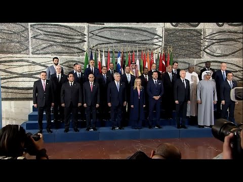 Meloni inaugura la cumbre sobre Migración con jefes de Estado de Oriente Medio