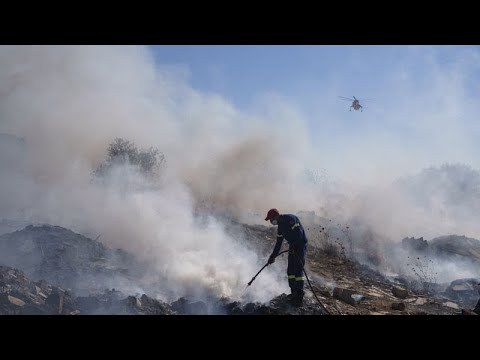 Ελλάδα: Σε πύρινο κλοιό Ηλεία και Αχαΐα - Νεκρός 55χρονος που συμμετείχε στην κατάσβεση