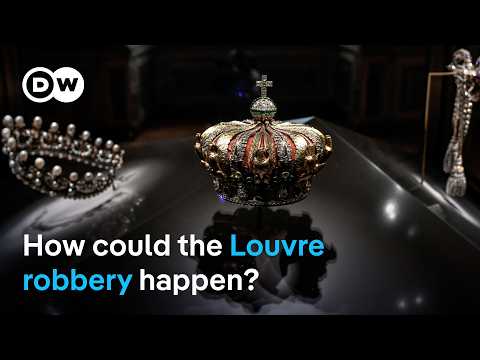 Paris: 'Priceless' Napoleon jewelry stolen from Louvre in Paris | DW News