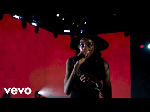 Image: Little Simz - Dead Body (Live) – #VevoHalloween 2015 (U)