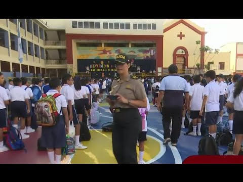 Más de mil policías darán seguridad en colegios de Lima