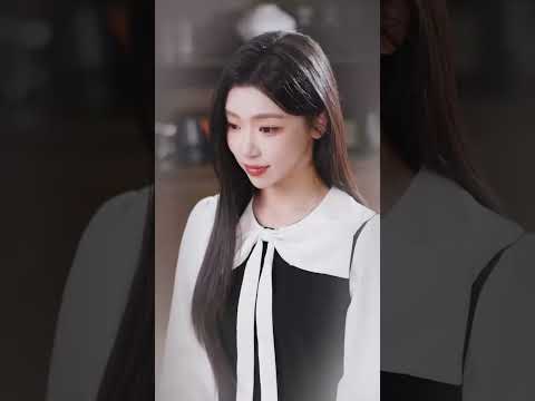 《撕碎团宠剧本后,竹马宠我入骨》|向帅林君怡演绎竹马救赎💫!她在妹妹订婚宴车祸而死才惊觉是团宠文恶毒女配,绝望之际真青梅竹马破光而来将她拉回人间 #短剧 #完结 #shorts #向帅 #林君怡 poster