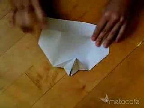 怎样折出世界上最好的纸飞机？