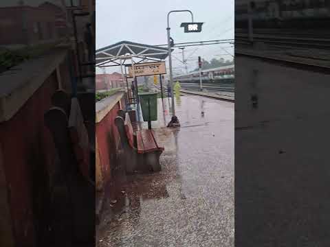 बक्सर स्टेशन को चौड़ा करने की जरूरत है