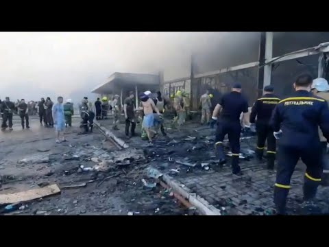 Un centre commercial ukrainien détruit par une frappe russe | AFP Images