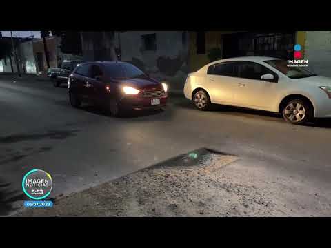 Reportan bache en calles de la colonia Belisario Domínguez, Guadalajara