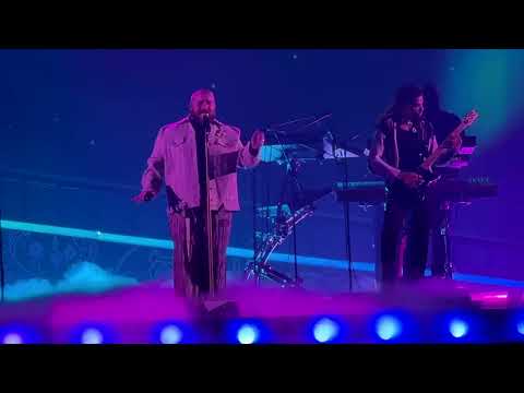 Teddy Swims Northern Lights Paris 2025