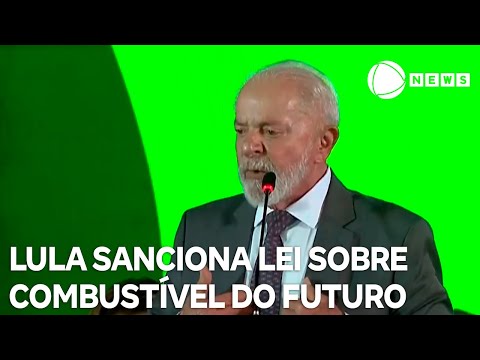 Presidente Lula sanciona lei sobre combustível do futuro