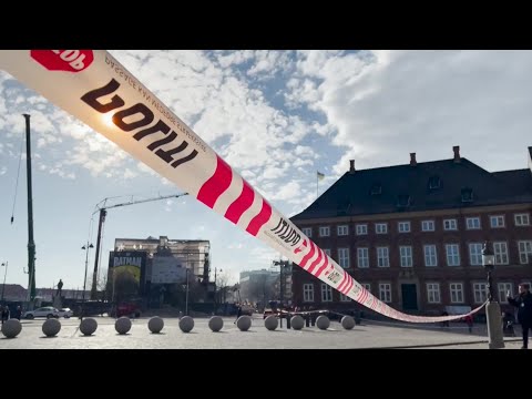 L'ancienne bourse de Copenhague est bouclée après un gigantesque incendie | AFP Images