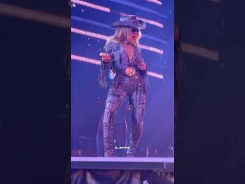 Beyonce performing “DESERT EAGLE + RIIVERDANCE” on the Cowboy Carter Tour #beyonce #cowboycartertour