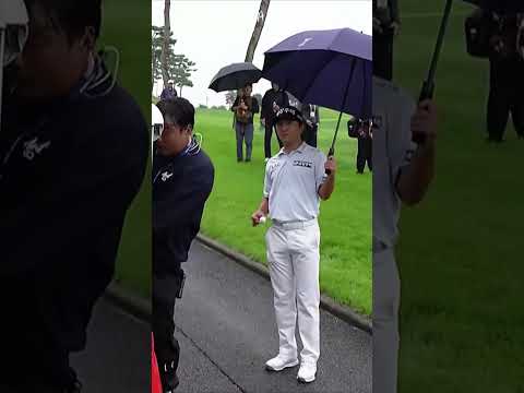 생전 처음 보는 광경.. 공이 어떻게 저기에 있을 수 있지??