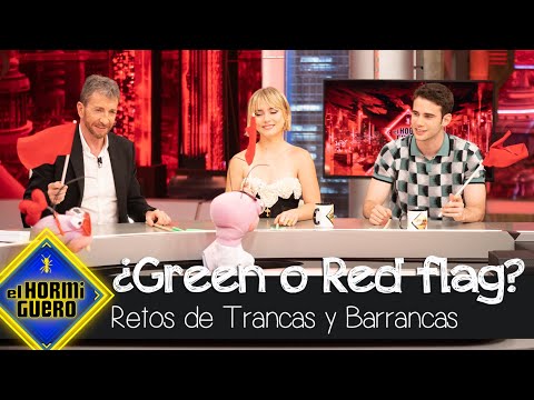 ¿Red flag o green flag? Trancas y Barrancas juegan con Clara Galle y Julio Peña - El Hormiguero