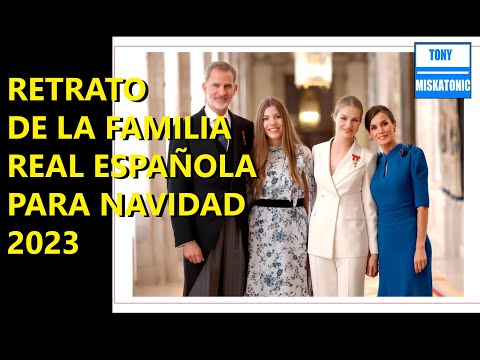 FAMILIA REAL ESPAÑOLA DIFUNDE SU RETRATO PARA SU TARJETA DE NAVIDAD 2023.