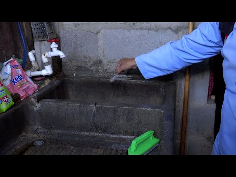 Aplican larvicida a los depósitos con agua de las viviendas del barrio 19 de Julio