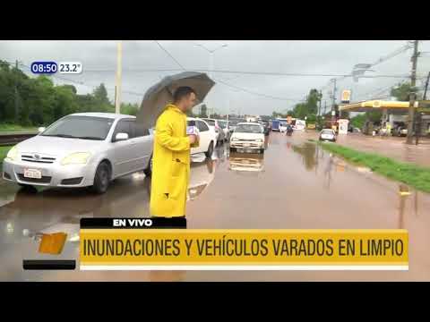 Inundaciones y vehículos varados en Limpio