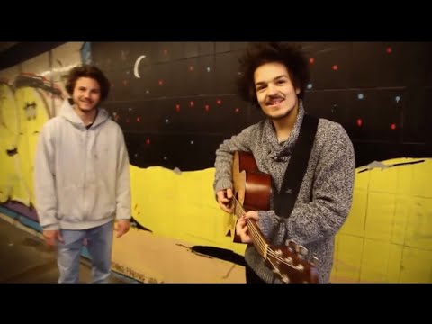 Milky Chance - Becoming (Acoustic Session)