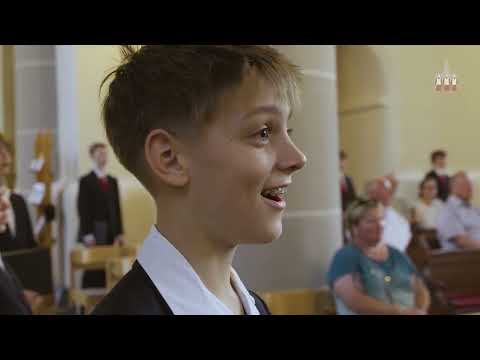 Dresdner Kapellknaben singen „Der Mond ist aufgegangen“ von Adolf Seifert