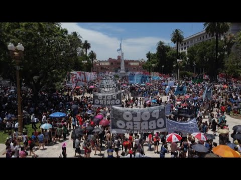 Argentinos conmemoran con manifestaciones los 20 años de la crisis de 2001 | AFP