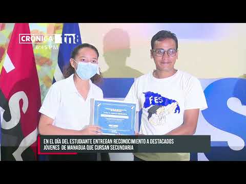 Reconocen esfuerzos de jóvenes estudiantes talentosos de Managua - Nicaragua