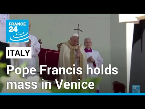 Pope Francis holds mass in St Mark's Square on first trip in months • FRANCE 24 English