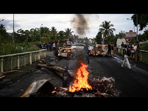 Violences en Guadeloupe : des violences urbaines planifiées et organisées, un policier accusé
