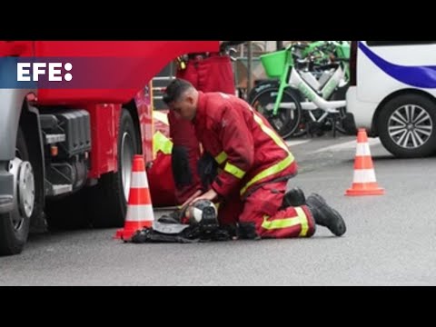 Tres muertos en el incendio de un inmueble en el centro de París, dos bomberos heridos