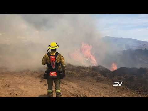 Se registró incendio forestal en el cerro Colorado, norte de Guayaquil