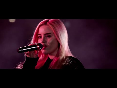 Linkin Park & Julia Michaels & Kiiara - Heavy (Live Hollywood Bowl 2017)