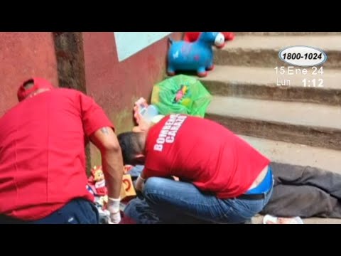 Bombero auxiliaron a hombre que calló por las escaleras del Mercado Municipal de Jinotepe
