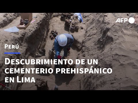 Obreros de compañía de gas hallan cementerio prehispánico en Lima | AFP