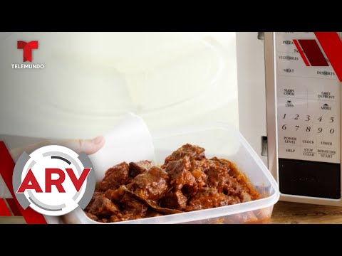El peligro de calentar alimentos en microondas en envases plásticos | Al Rojo Vivo | Telemundo