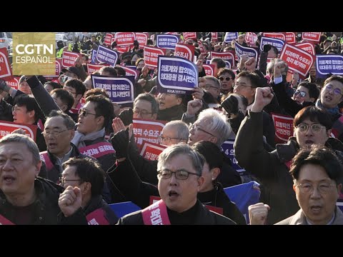 Gobierno de Corea dice que no responsabilizará a médicos si vuelven al trabajo antes del jueves