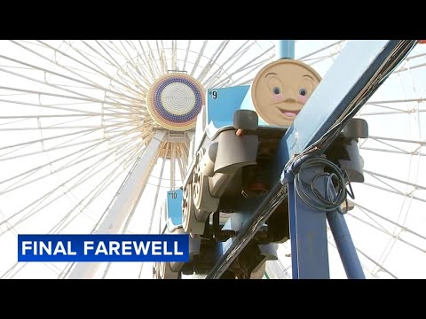 'It's bittersweet': Hundreds say goodbye to Gillian's Wonderland Pier on its last day