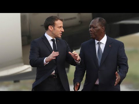 À Abidjan, Emmanuel Macron veut renforcer les relations franco-ivoiriennes