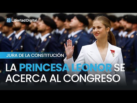 La Comitiva Real llega al Congreso con Leonor en el Rolls Royce