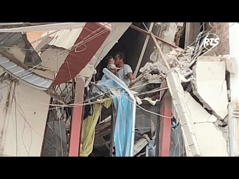 Sismo Ecuador: ciudadano logró rescatar a su esposa e hija de los escombros