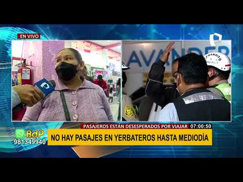Violencia en Yerbateros: Pasajeros se agarran a golpes en terminal de buses para poder viajar (2/2)
