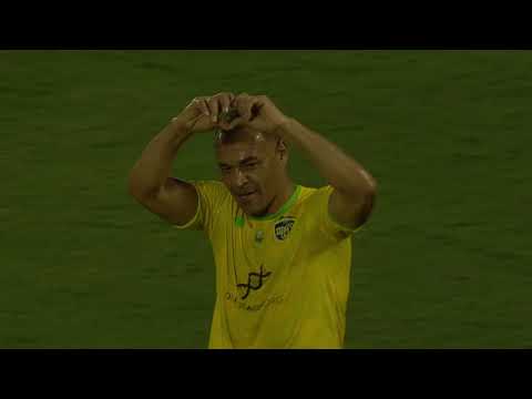 The Beautiful Game: Team Ronaldinho vs Team Roberto Carlos 4-3 Full Match Highlights