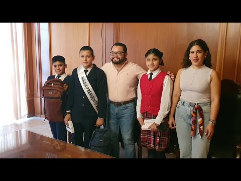 Reconoce Ayuntamiento de Rioverde a Nathan Gael, presidente municipal por un día