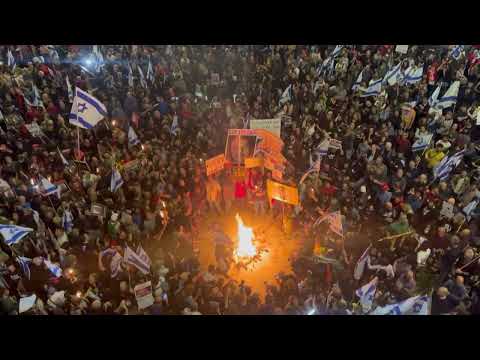 Israël : la police bouscule les manifestants anti-gouvernementaux à Tel-Aviv | AFP Images