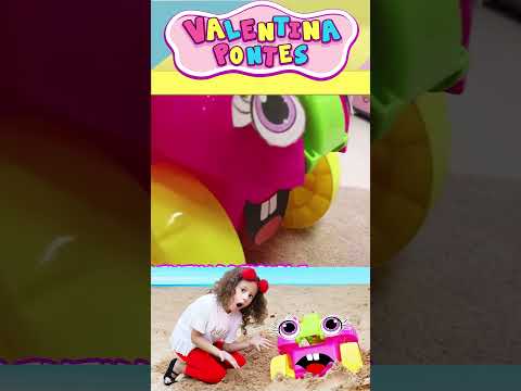 Aventuras do carrinho de brinquedo de Valentina e mamãe #criança  #infantil 1081