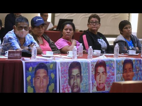 ¿HAY INTENCIÓN DE MANIPULAR A LOS PADRES DE LOS JÓVENES DE AYOTZINAPA?