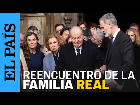 FELIPE VI | Los Reyes se reencuentran con los eméritos en el funeral de Constantino de Grecia