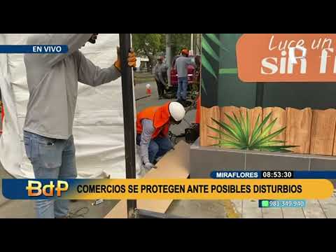 Miraflores: locales comerciales protegen sus fachadas ante posible vandalismo en Toma de Lima (2/2)