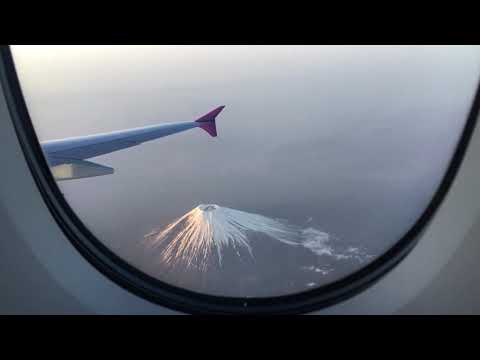 บินผ่านภูเขาไฟฟูจิ-วิวสวยมาก-|
