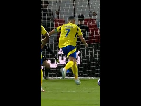 CRISTIANO y su PARADINHA y PANENKA en un PENALTI