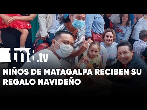 Niños de Matagalpa reciben sus juguetes navideños - Nicaragua