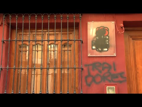 Escriben 'traidores' en la sede del PSOE de Cieza (Murcia)